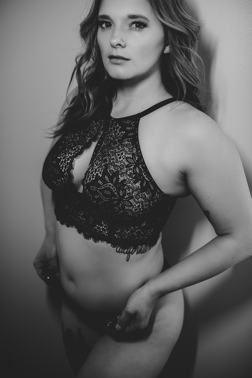 https://www.boudoirbycourtney.com/wp-content/uploads/2020/05/KAITLYN-183.jpg